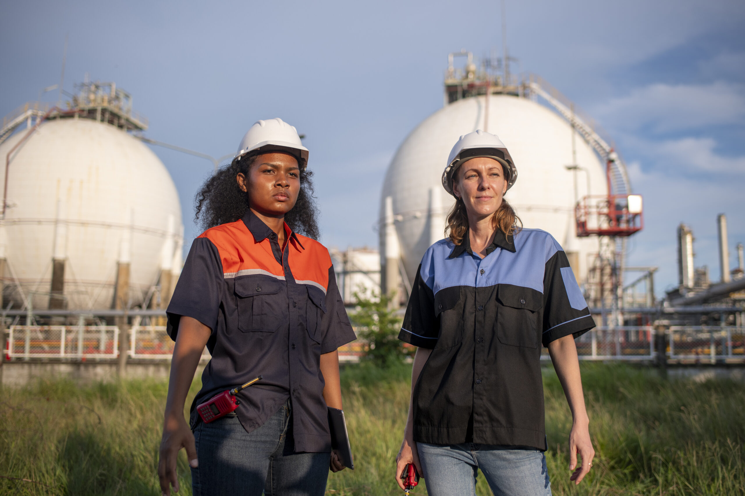 engineers-wearing-safety-gear-including-hard-hats-2025-03-16-04-35-57-utc